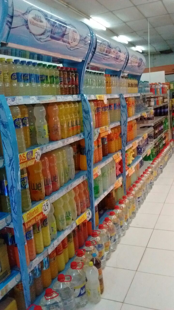 Góndola con cabeceras curvas de Villavicencio y Villa del Sur